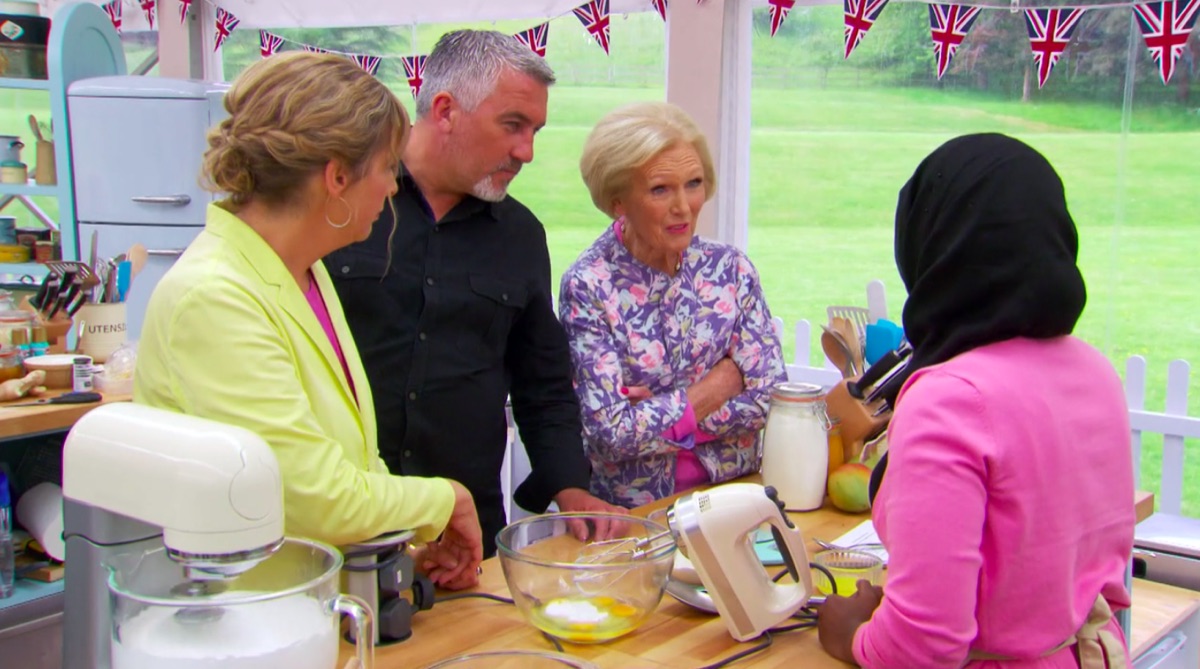 Mel Giedroyc, Paul Hollywood, Mary Berry and Nadiya Hussain in Great British Baking Show