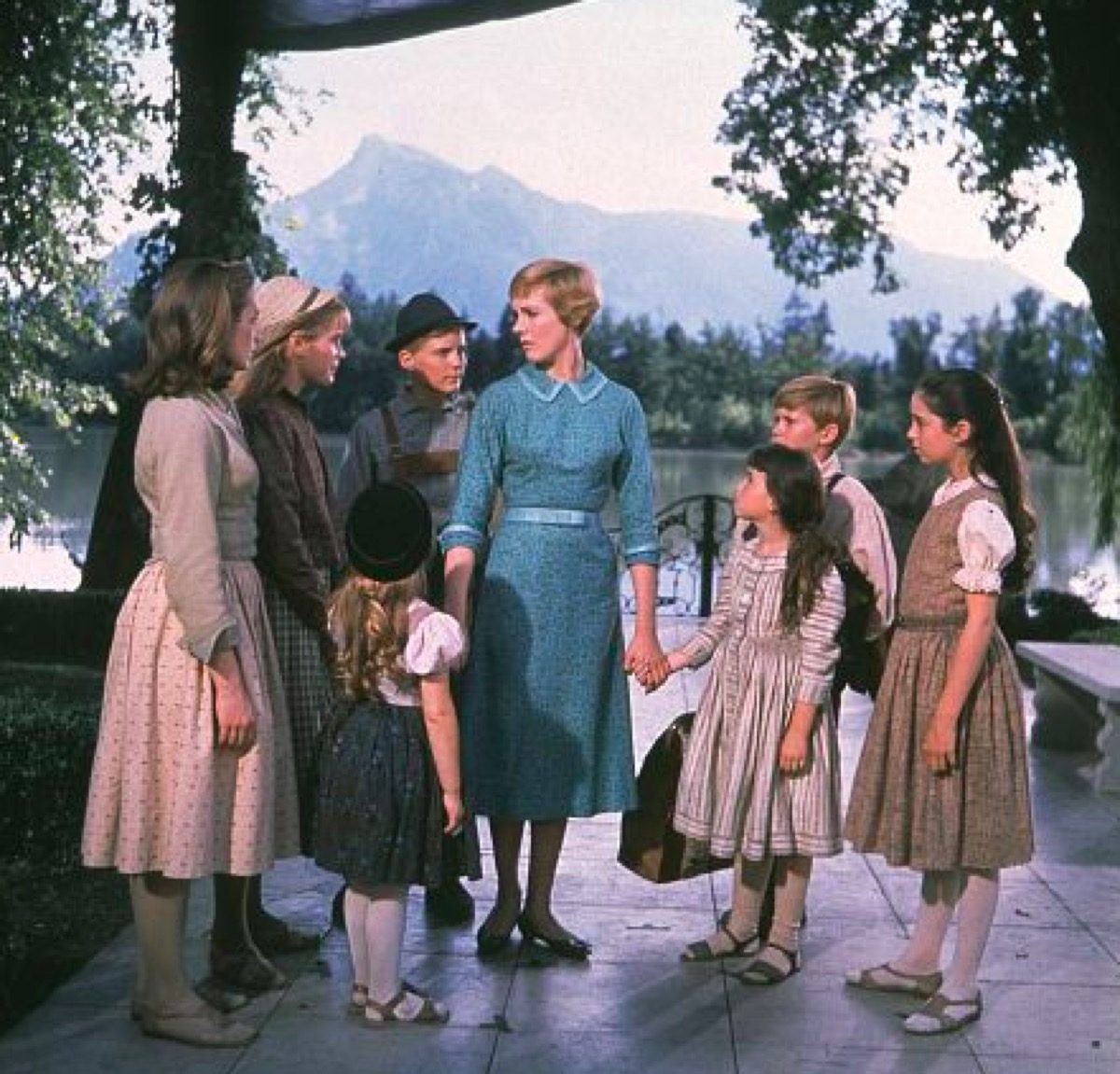 16 Classic Family Movies to Stream for Family Movie Night