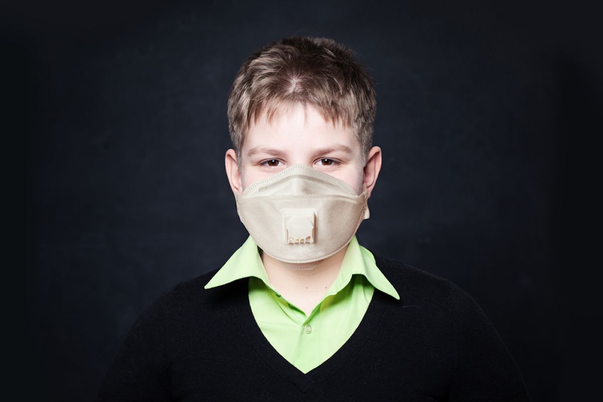 7 Signs You Bought a Fake N95 Mask  According to the CDC   Best Life - 71