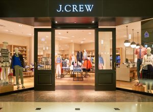 j crew store exterior entrance