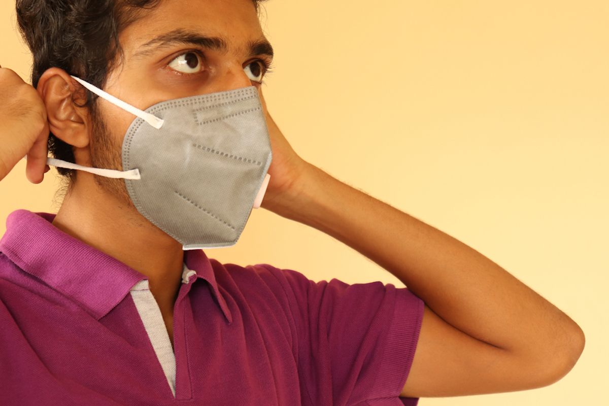 7 Signs You Bought a Fake N95 Mask  According to the CDC   Best Life - 11