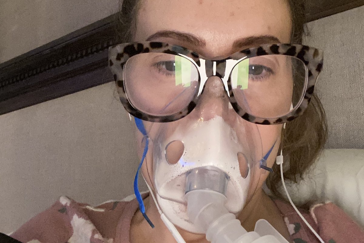 Alyssa milano with breathing machine due to COVID