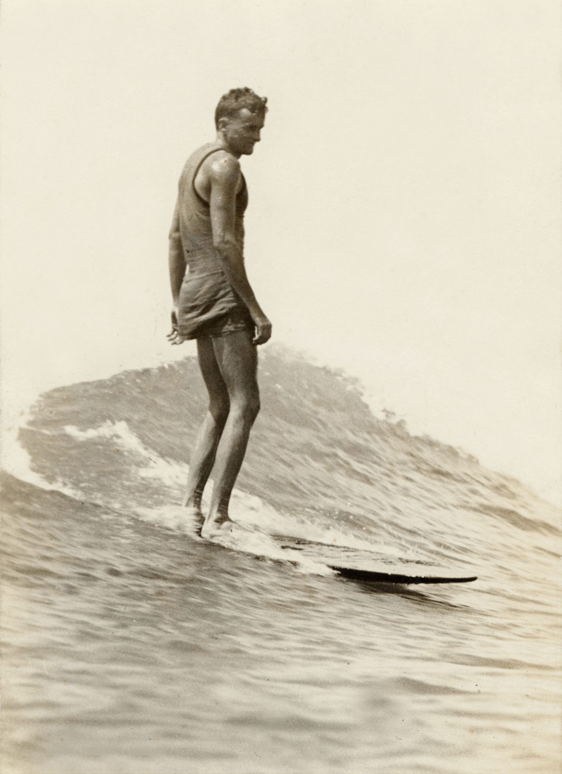 35 Vintage Photos That Show What A Beach Day Used To Look Like