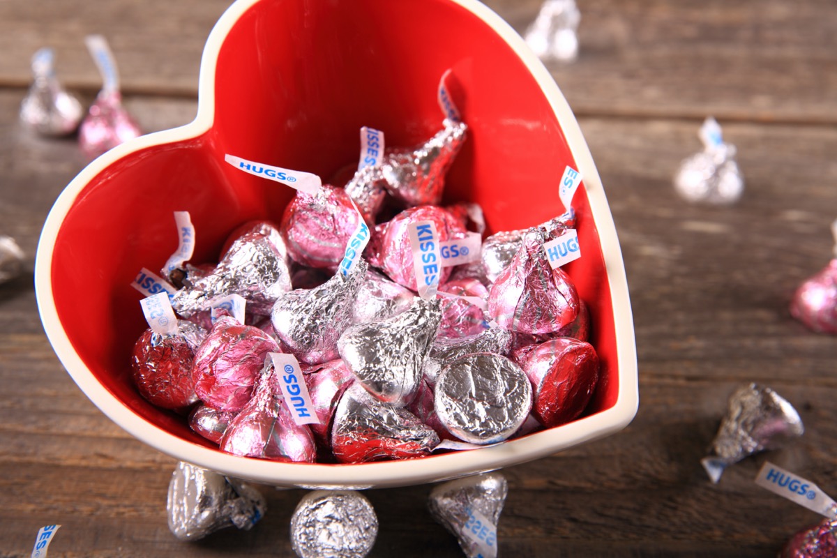 hershey's kisses in a heart-shaped bowl