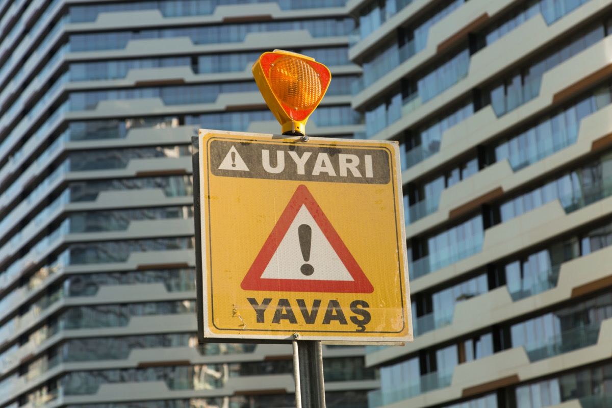 Sign reading "Slow" and "Warning" in Turkish