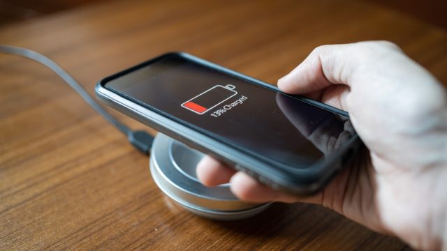 Charging smartphone with wireless charger