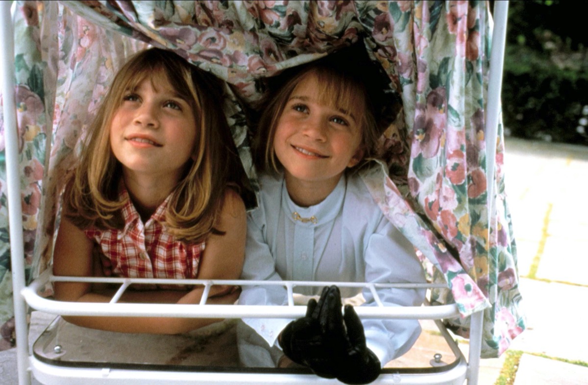 mary kate and ashley olsen in it takes two movie 1995