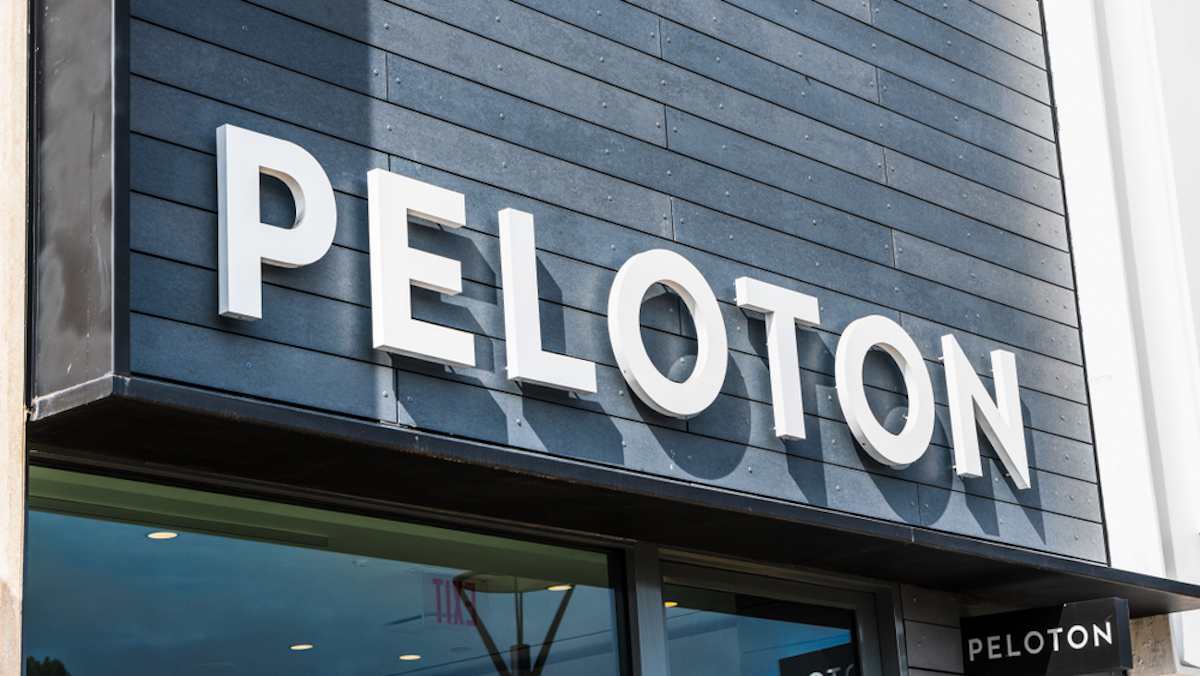 Peloton store sign in Stanford Shopping Center in Palo Alto, California