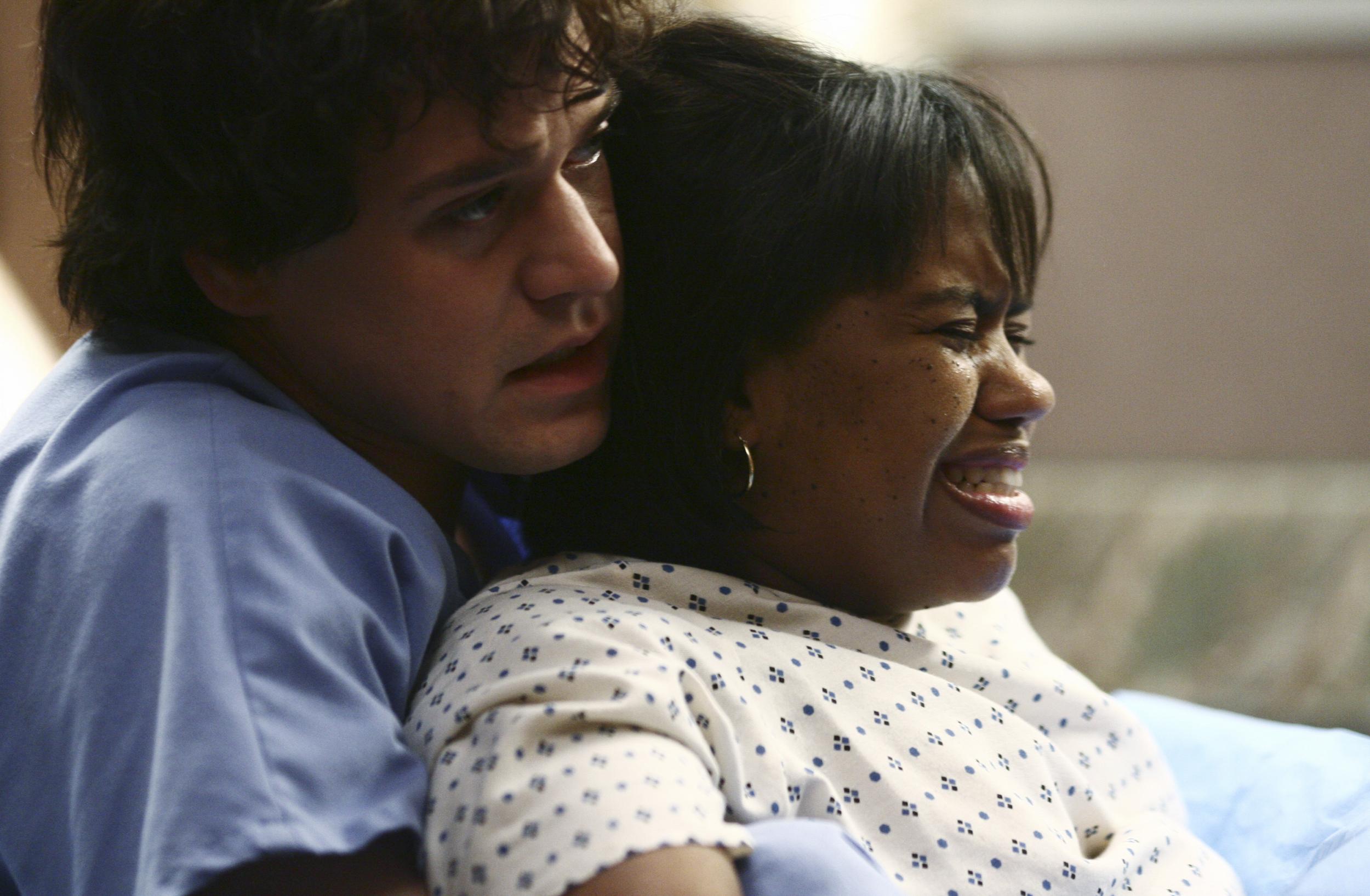 George helps Bailey deliver her baby on Grey's Anatomy