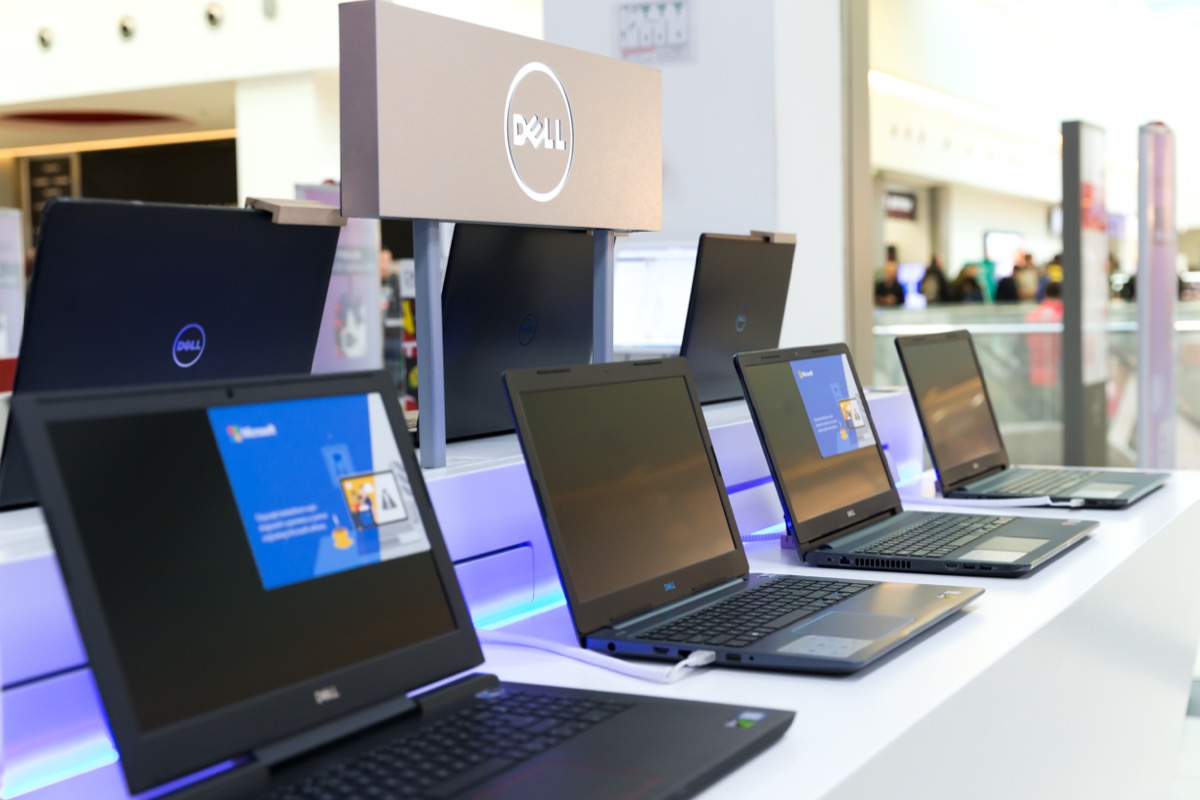 dell computers in store display