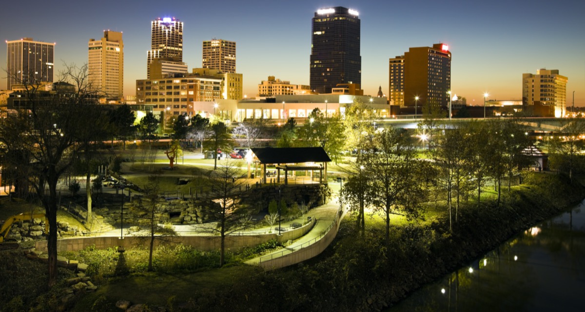 cityscape photo of Little Rock, Arkansas at night