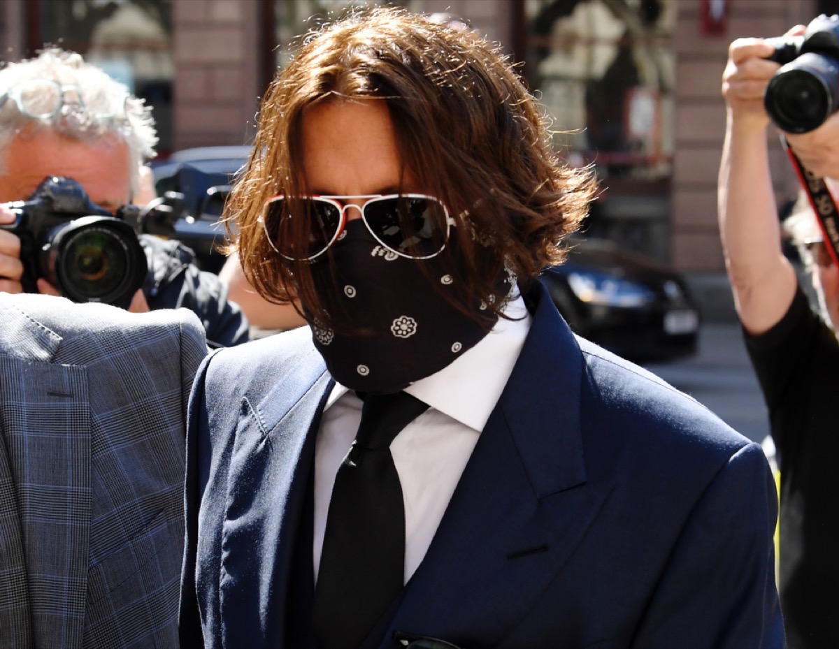 johnny depp leaving the courtroom