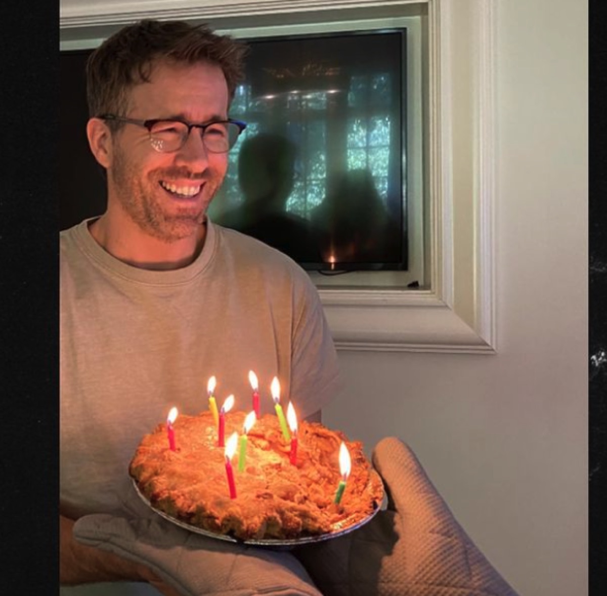 Ryan Reynolds with birthday cake