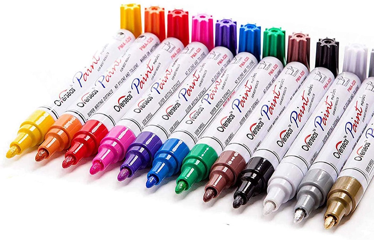 multicolored acrylic paint markers