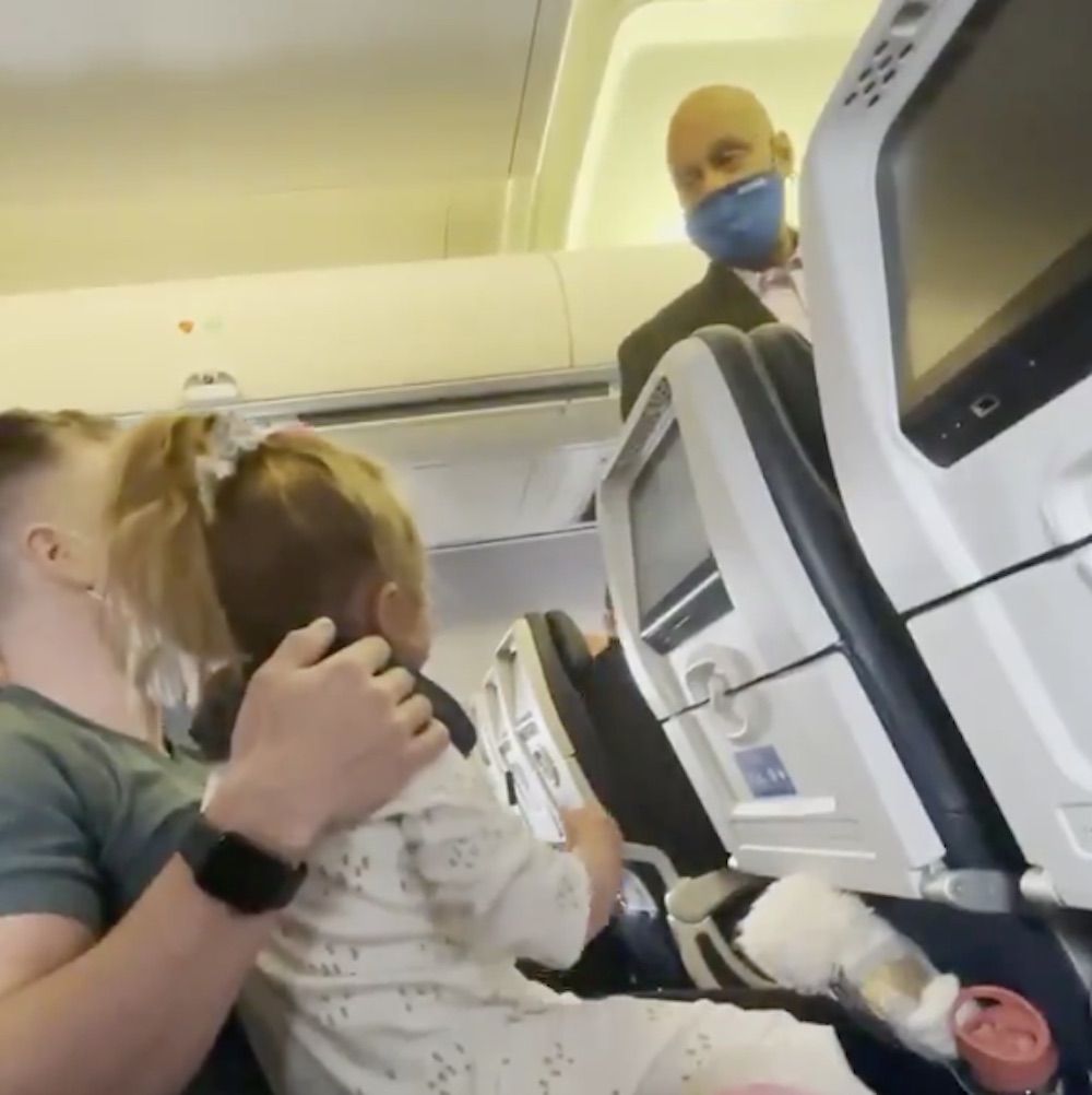 Family Gets Kicked Off United Flight After 2 Year Old Won t Wear a Mask - 85