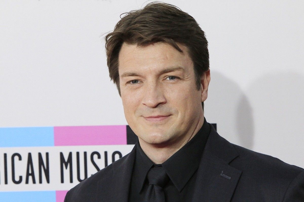 Nathan Fillion at the American Music Awards in 2013