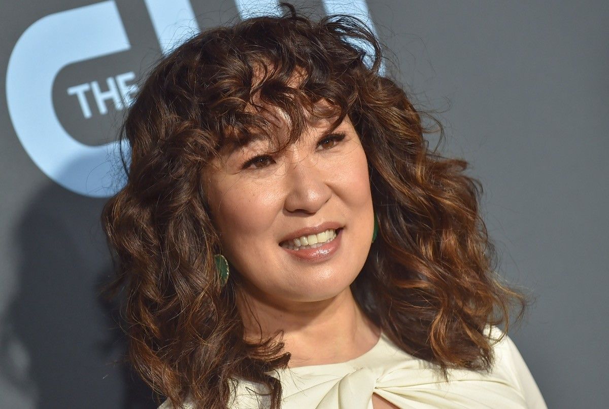 Sandra Oh at the Critics' Choice Awards in 2019