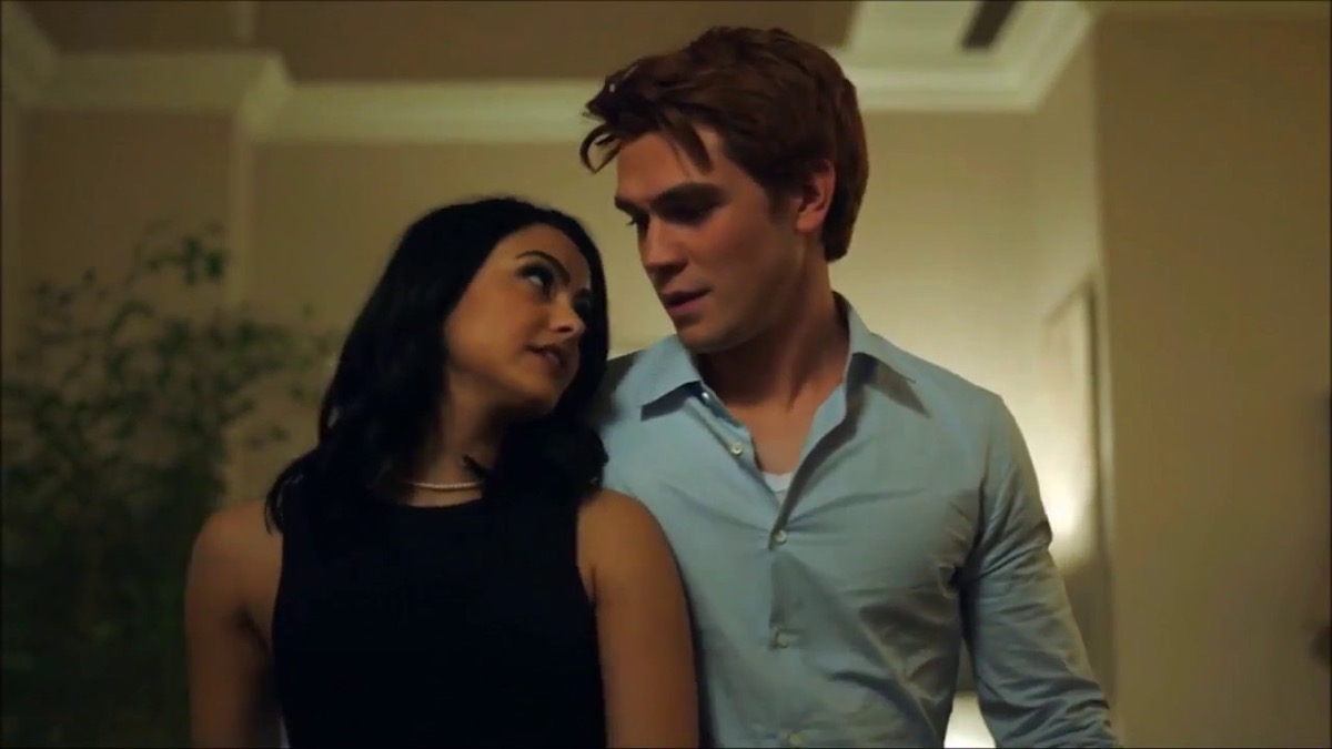 archie and veronica on riverdale