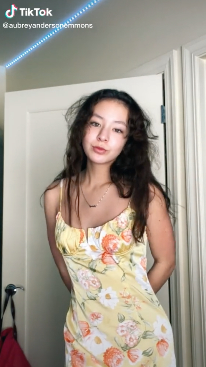 Lily From "Modern Family" Looks All Grown Up in These New TikTok Videos