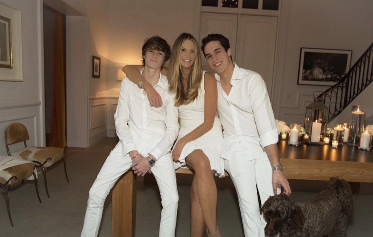 Elle Macpherson Had Her Lookalike Sons Join Her on the Cover of "Elle"