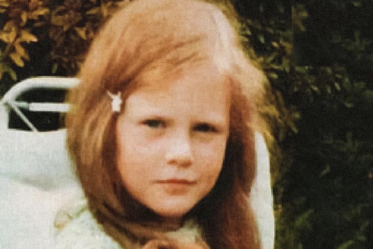 Nicole Kidman posts throwback photo on Instagram