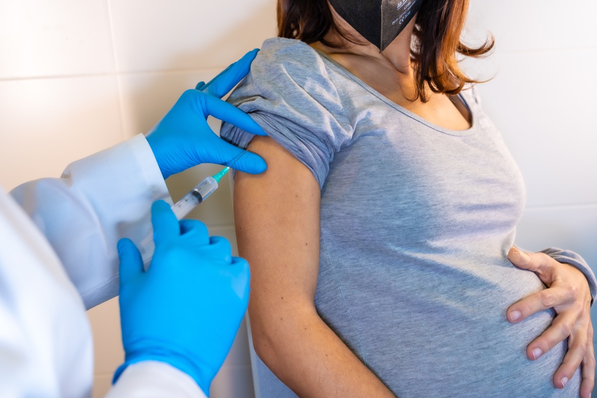 Pregnant woman getting COVID vaccine