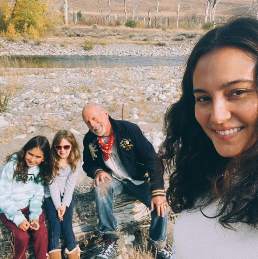 Emma Heming Willis and Bruce Willis in a selfie with their kids
