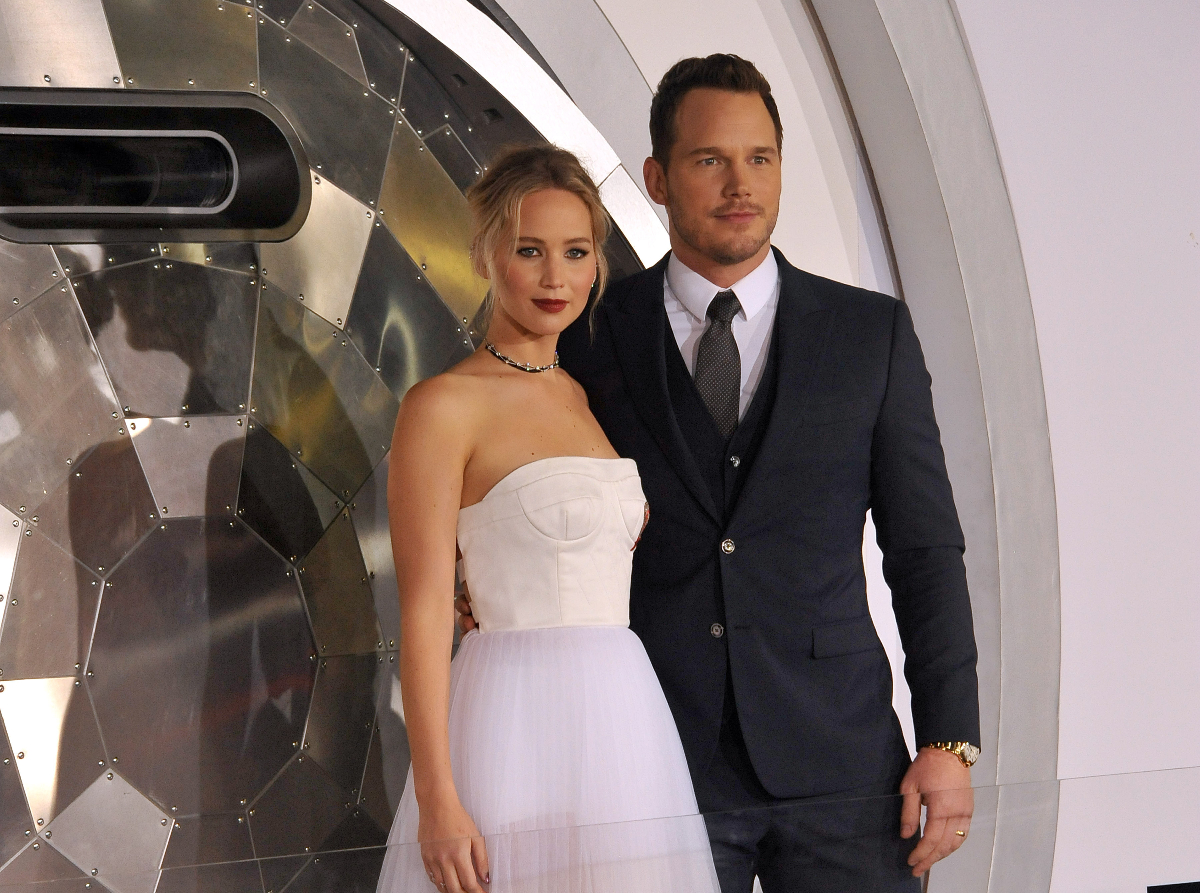 Jennifer Lawrence and Chris Pratt at the premiere of "Passengers" in 2016