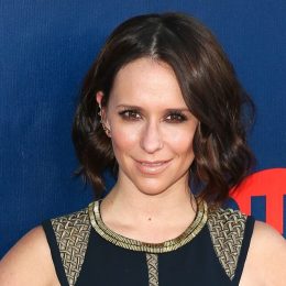 Jennifer Love Hewitt