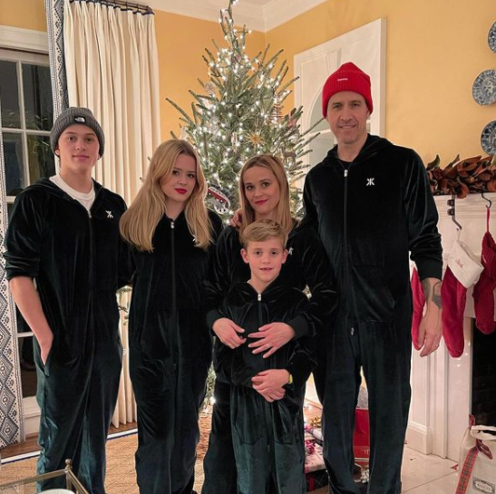 Reese Witherspoon with her husband Jim Toth and three children