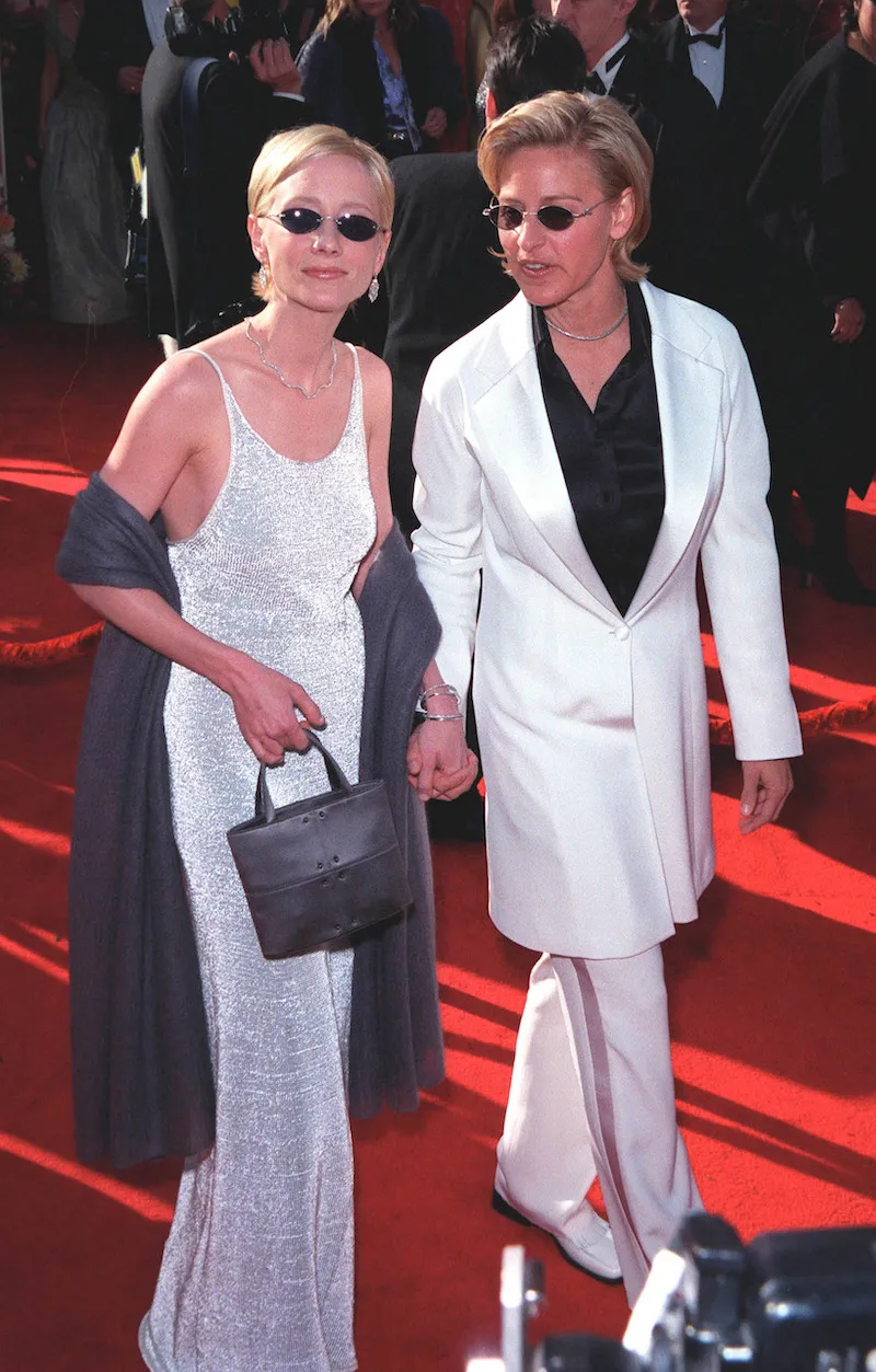 Anne Heche and Ellen DeGerenes at the Academy Awards in 1999