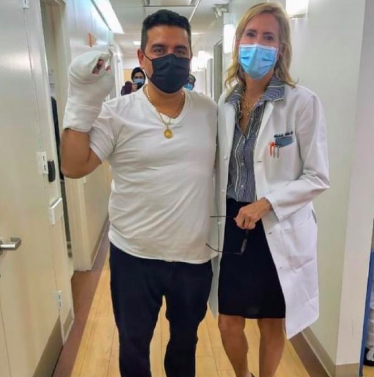 Buddy Valastro with his doctor on Instagram