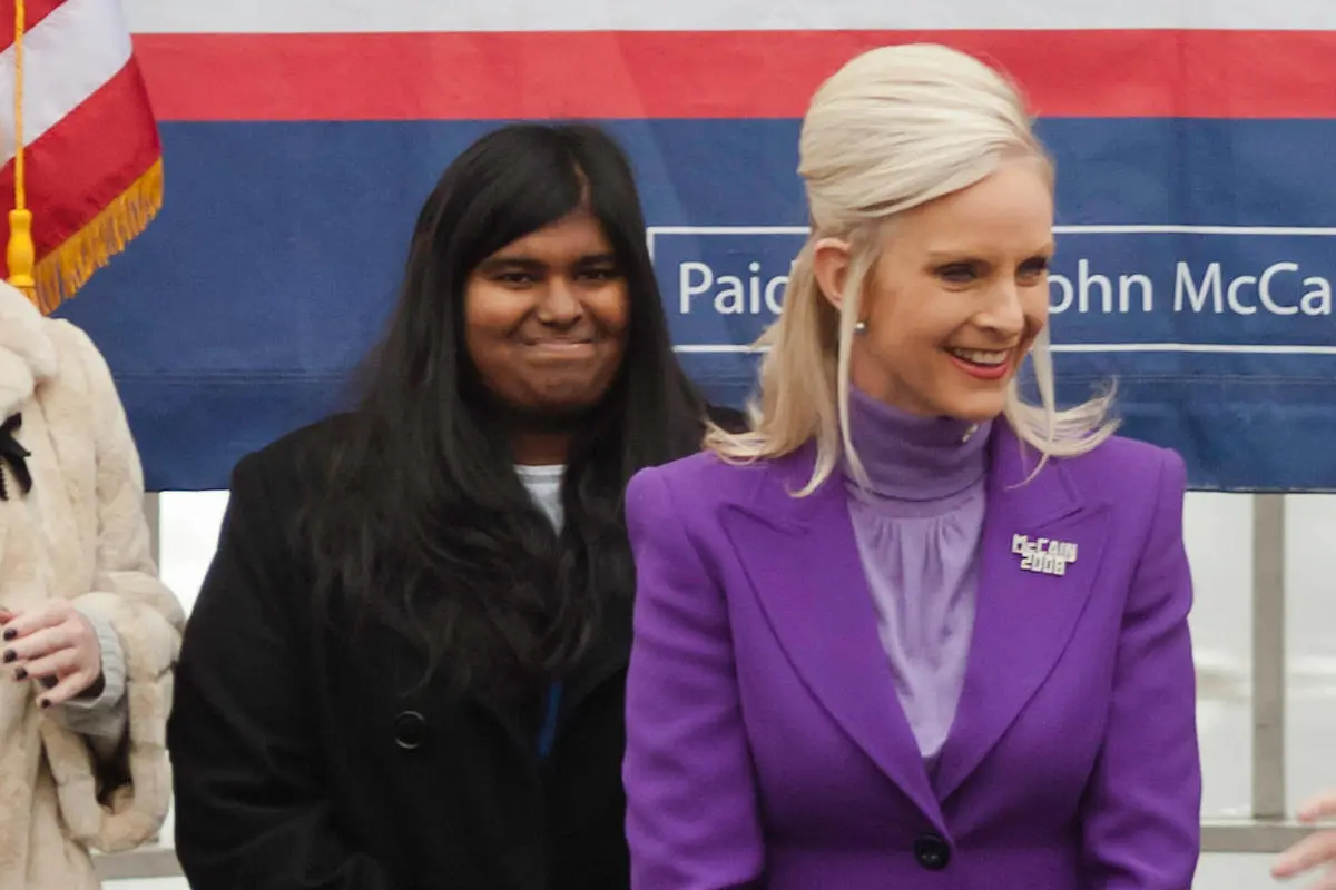 Bridget McCain and Cindy McCain at an outdoor rally on the final day before the 2008 NH primary.