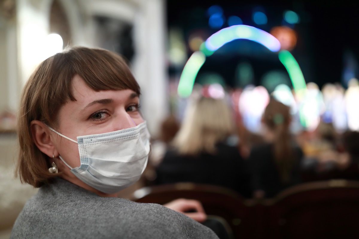 This Is the Only Time Vaccinated People Need a Mask Outside  CDC Says - 14