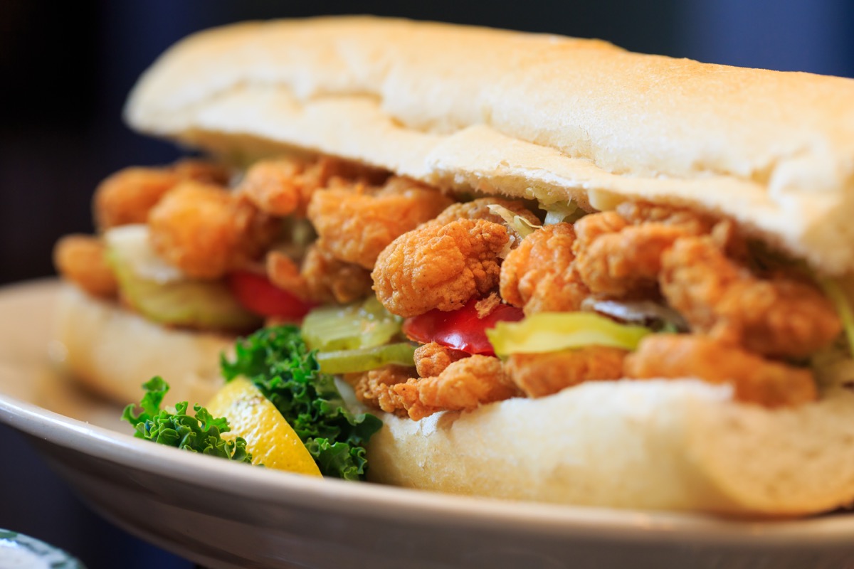 shrimp po' boy sandwich