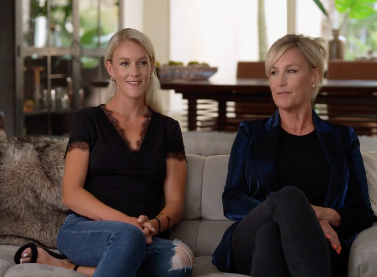 Erin Brockovich's Daughter Is All Grown Up and Looks Exactly Like Her