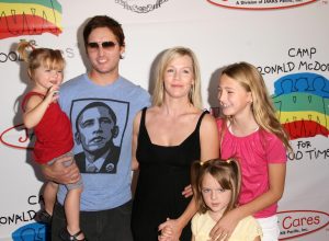 Peter Facinelli, Jennie Garth, and their daughters at Camp Ronald McDonald's Family Halloween Carnival in 2008