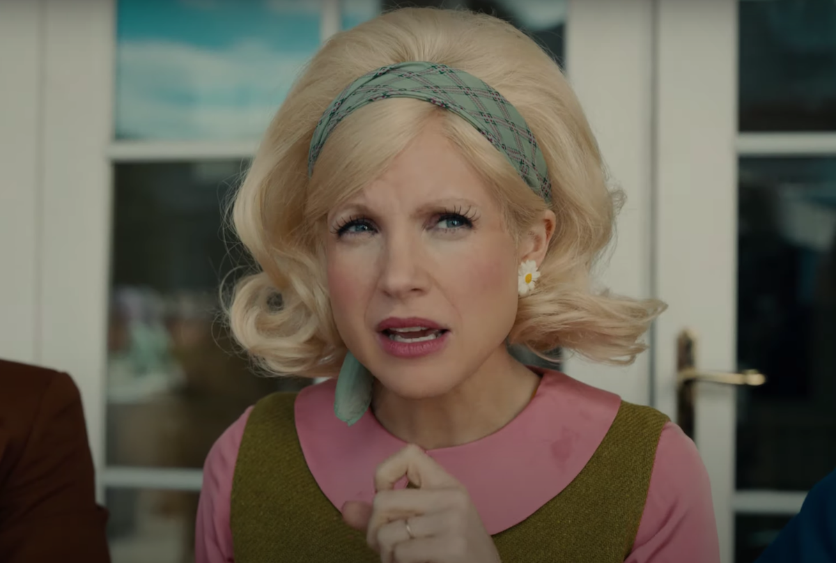 Jessica Chastain in a blonde wig in "The Eyes of Tammy Faye"