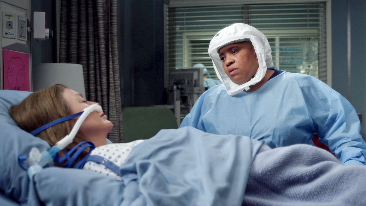 Ellen Pompeo and Chandra Wilson in Grey's Anatomy