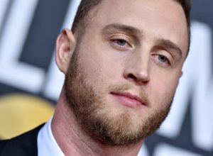 Chet Hanks at the 2020 Golden Globe Awards