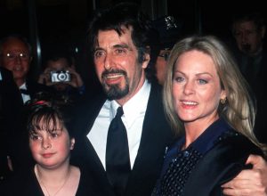 Al Pacino, Julie Pacino, and Beverly D'Angelo in 2000