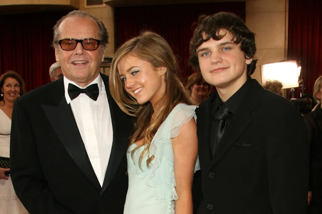 Jack Nicholson, Ray Nicholson, and Lorraine Nicholson in 2003