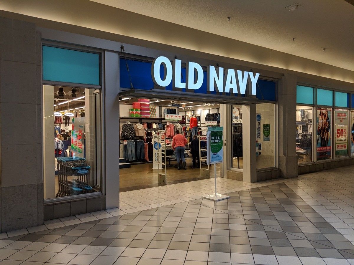 Old Navy and Other Clothing Chains Closing Stores, Starting Today