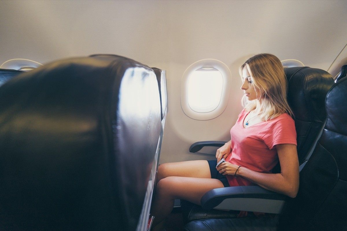 Never Wear This One Thing On A Plane Flight Attendant Warns 