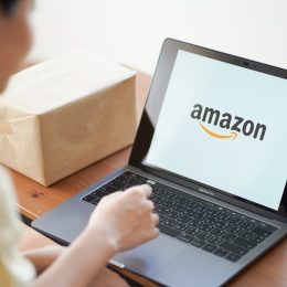 woman ordering from amazon