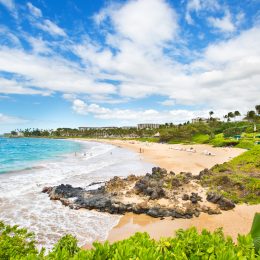 A wide shot of Wailea Beach in Maui, Hawaii