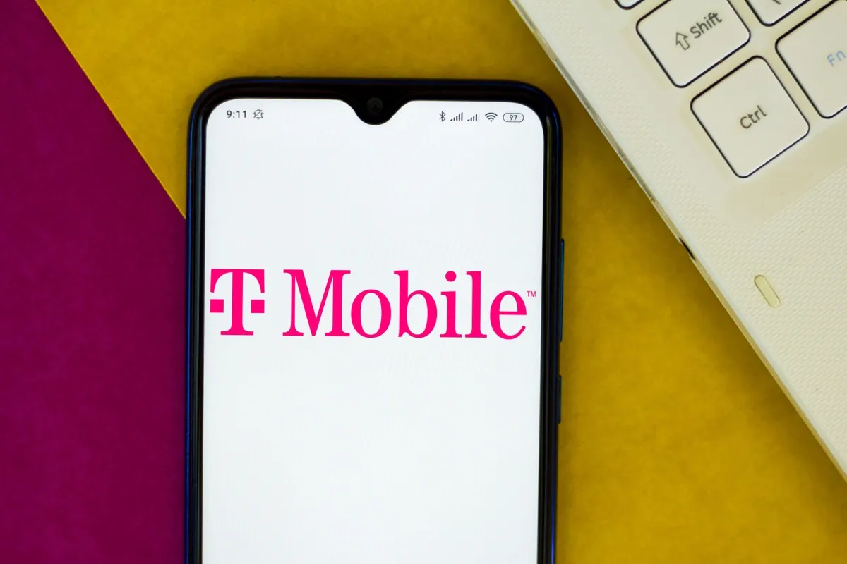 t-mobile logo on smartphone screen