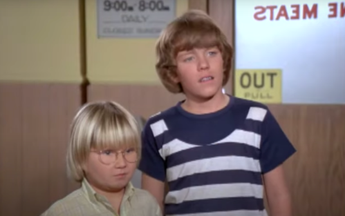 Robbie Rist and Mike Lookinland on "The Brady Bunch"