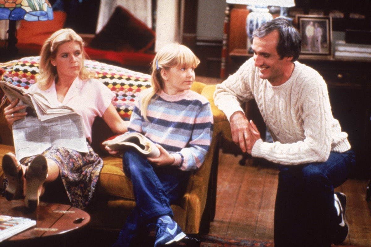 Meredith Baxter Birney, Tina Yothers, and Michael Gross in Family Ties
