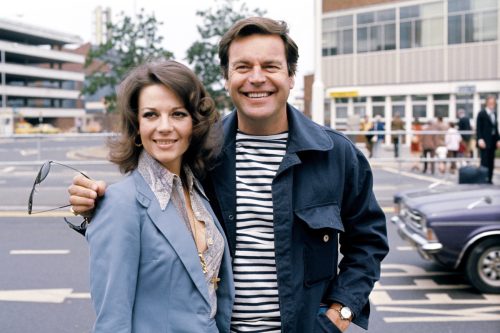Natalie Wood and Robert Wagner at Heathrow Airport in 1976